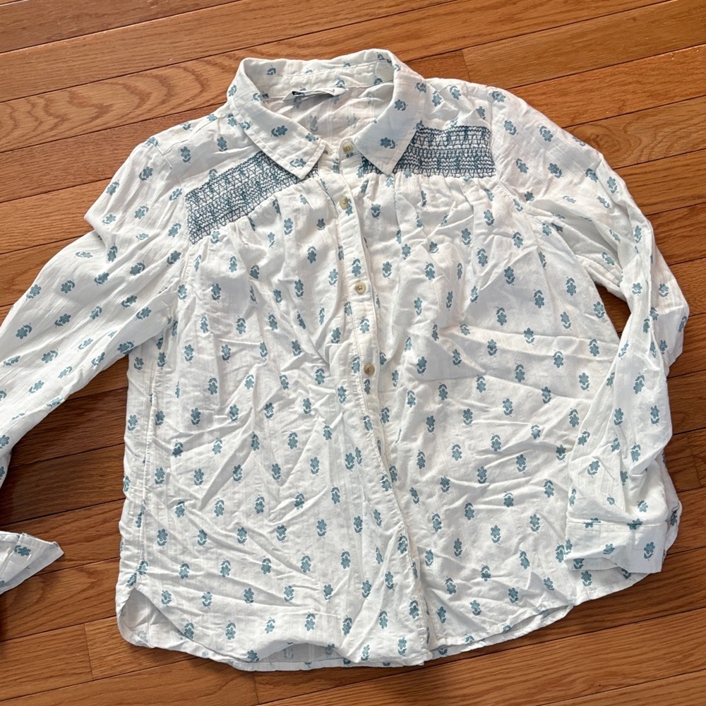 Sonoma White and Blue Blouse